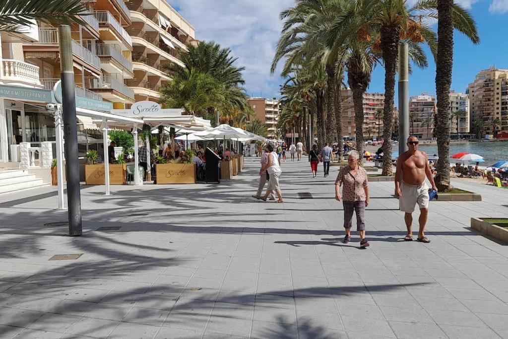 Apartment Los Locos Beach With Balcony And Wi-Fi Torrevieja Bagian luar foto