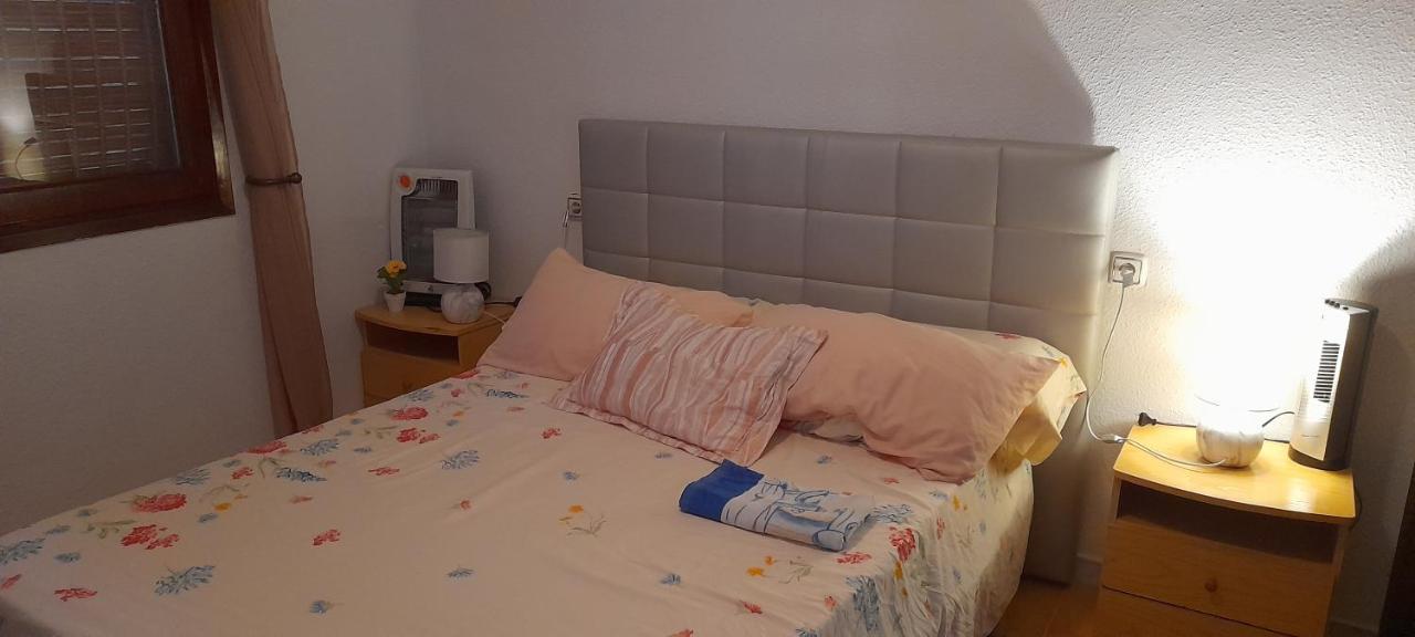 Apartment Los Locos Beach With Balcony And Wi-Fi Torrevieja Bagian luar foto