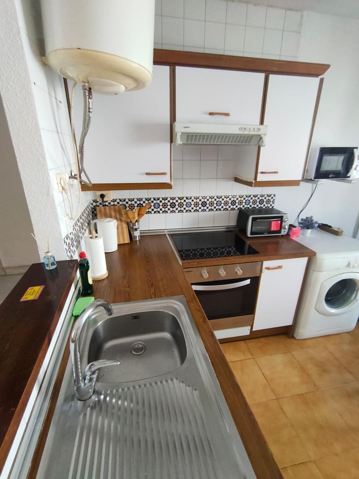 Apartment Los Locos Beach With Balcony And Wi-Fi Torrevieja Bagian luar foto