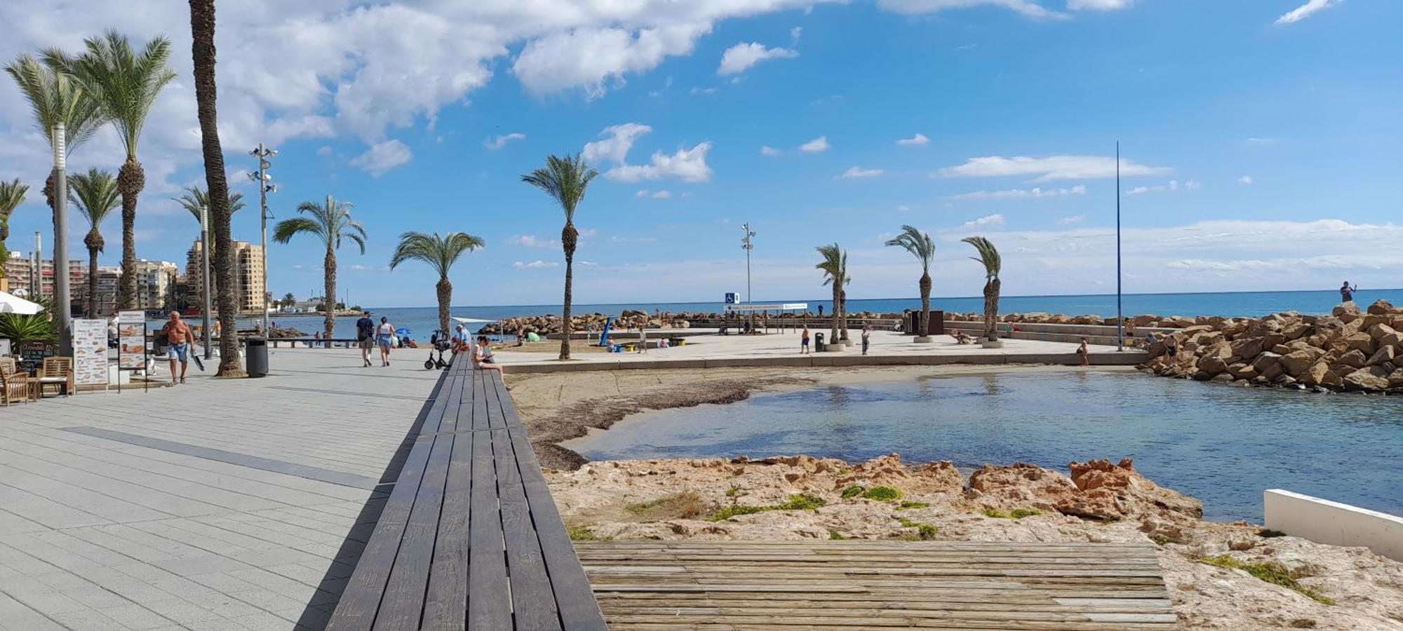 Apartment Los Locos Beach With Balcony And Wi-Fi Torrevieja Bagian luar foto