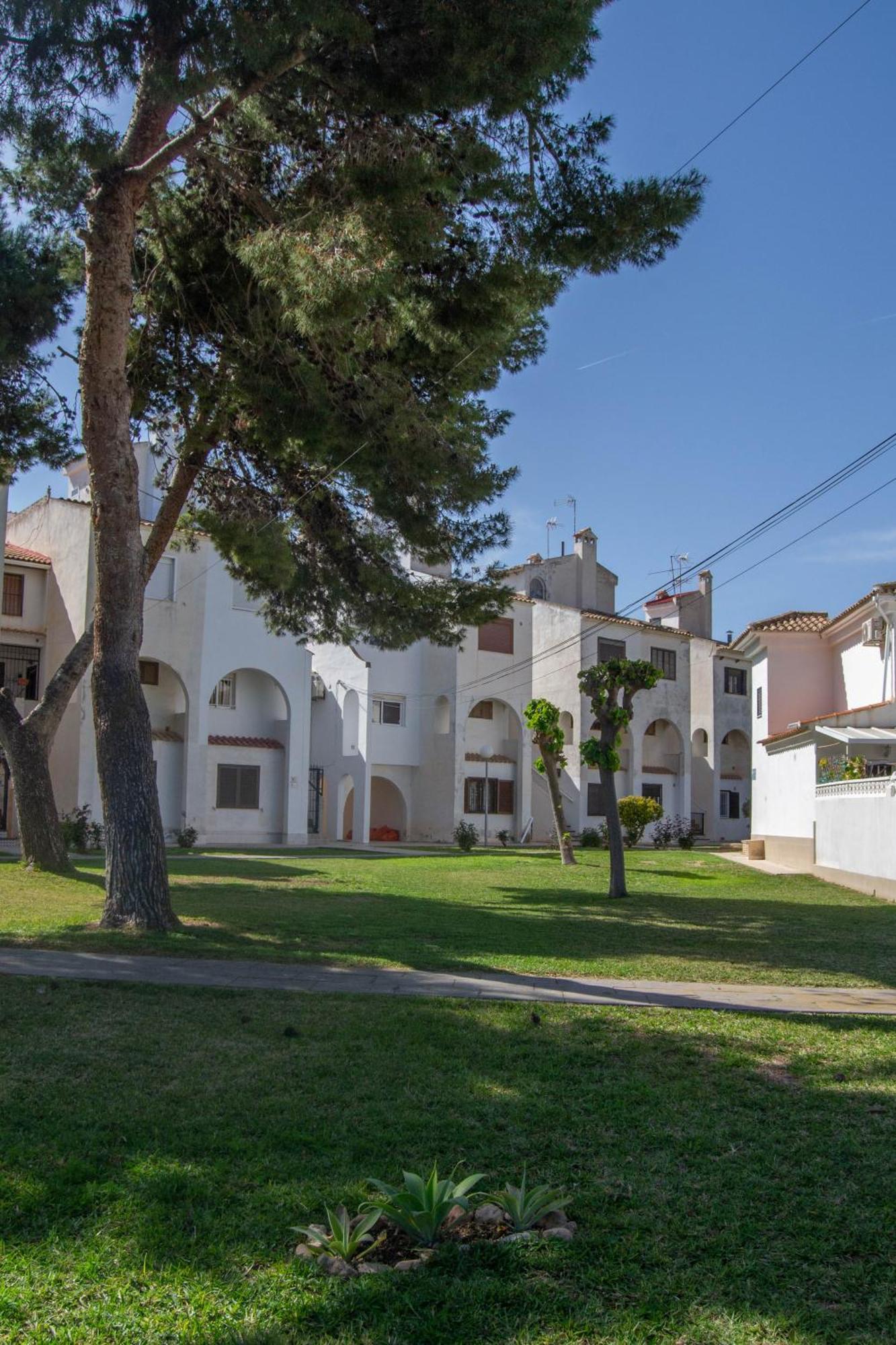 Apartment Los Locos Beach With Balcony And Wi-Fi Torrevieja Bagian luar foto